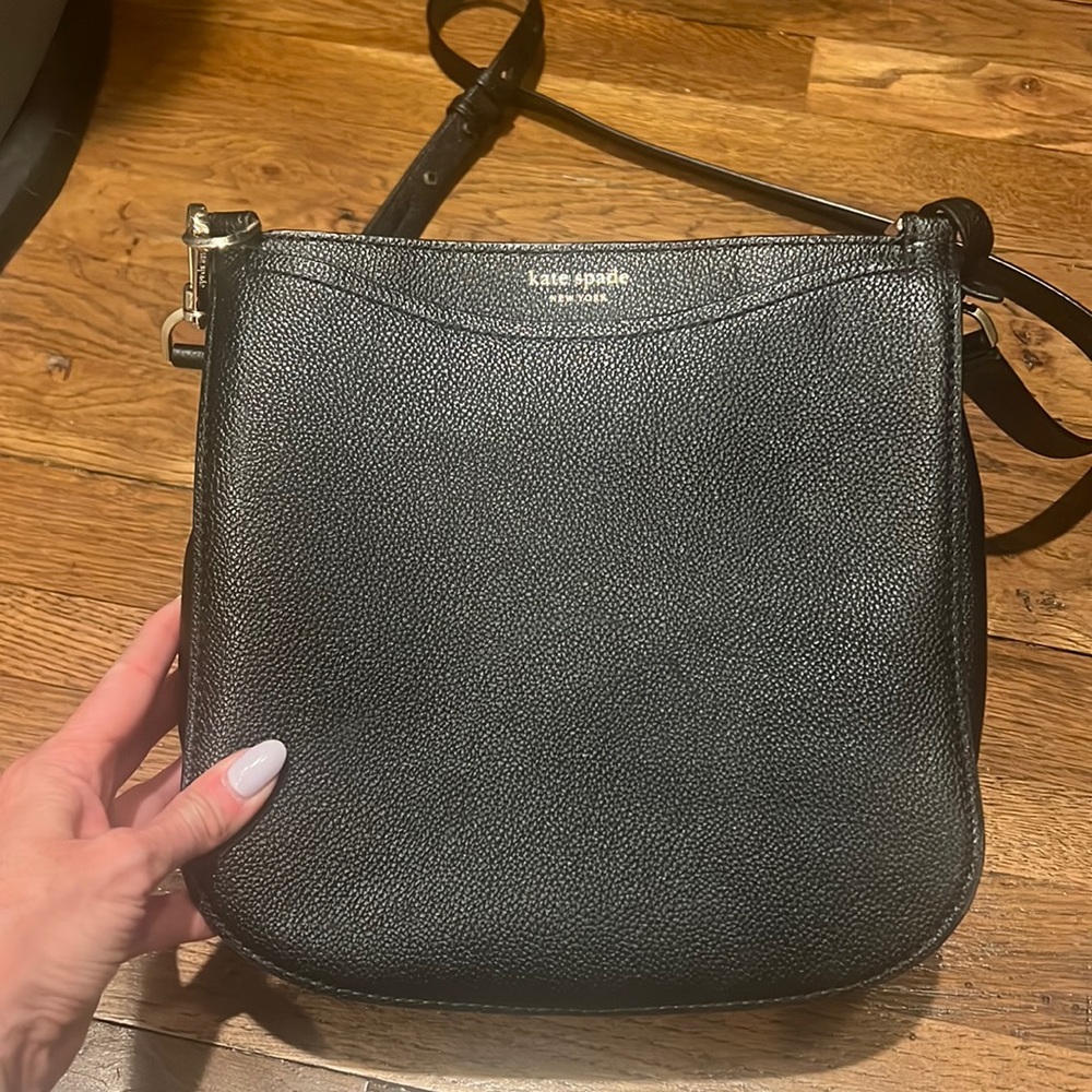 Kate spade crossbody bag. Excellent condition.